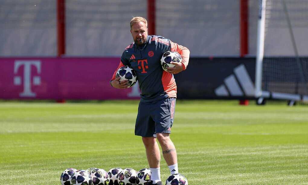 Người giữ `bùa may mắn` bất ngờ dẫn dắt Bayern