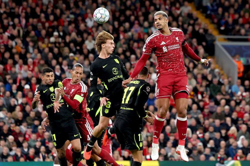 Ronald Araujo: Từ cú trượt ở Barcelona đến người hùng tại Liverpool