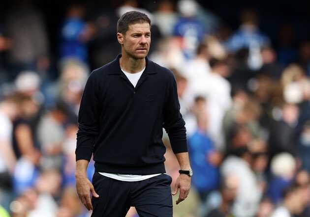 Xabi Alonso lên tiếng vụ rò rỉ chấn thương của Joao Pedro