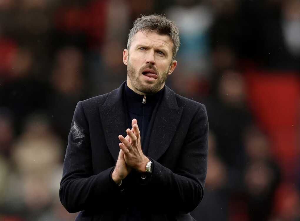 Carrick bất ngờ khi được CĐV Man Utd hát vang tên