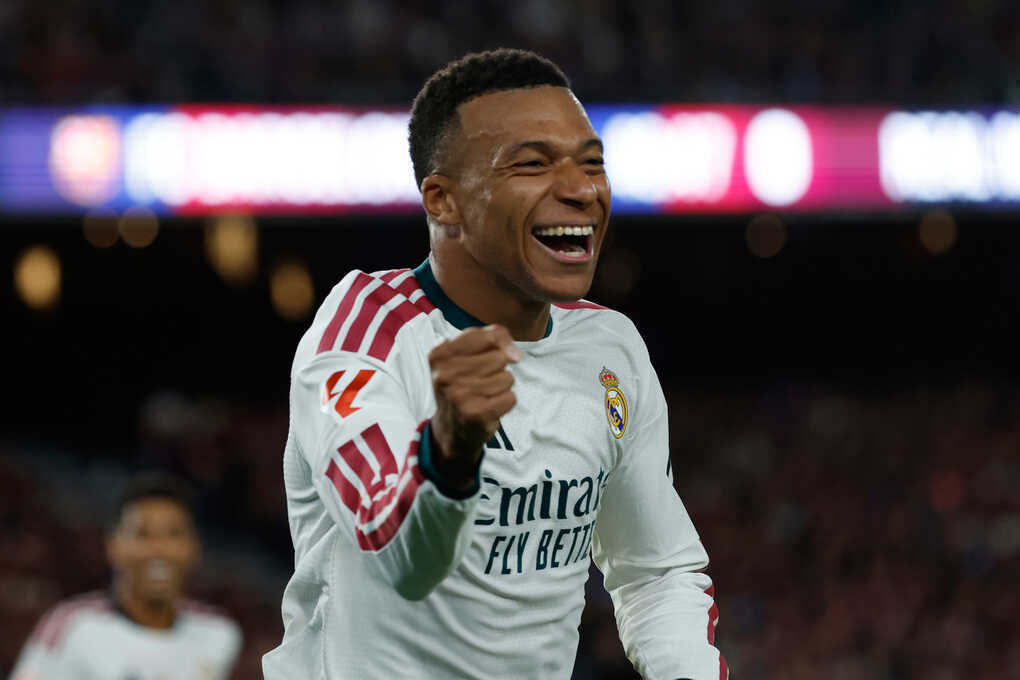 Mbappe lập cú đúp, giúp Real quật ngã Barca