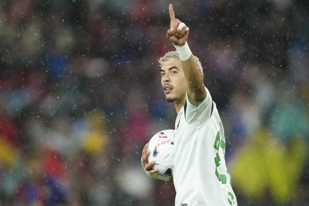Zabiri đ&atilde; ghi b&agrave;n v&agrave;o lưới Barca. Ảnh: EPA.
