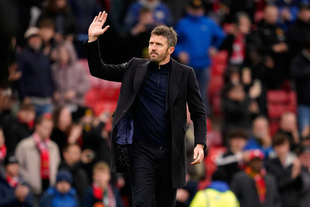 Carrick tiếp tục dẫn dắt Man Utd sau cuộc họp khẩn