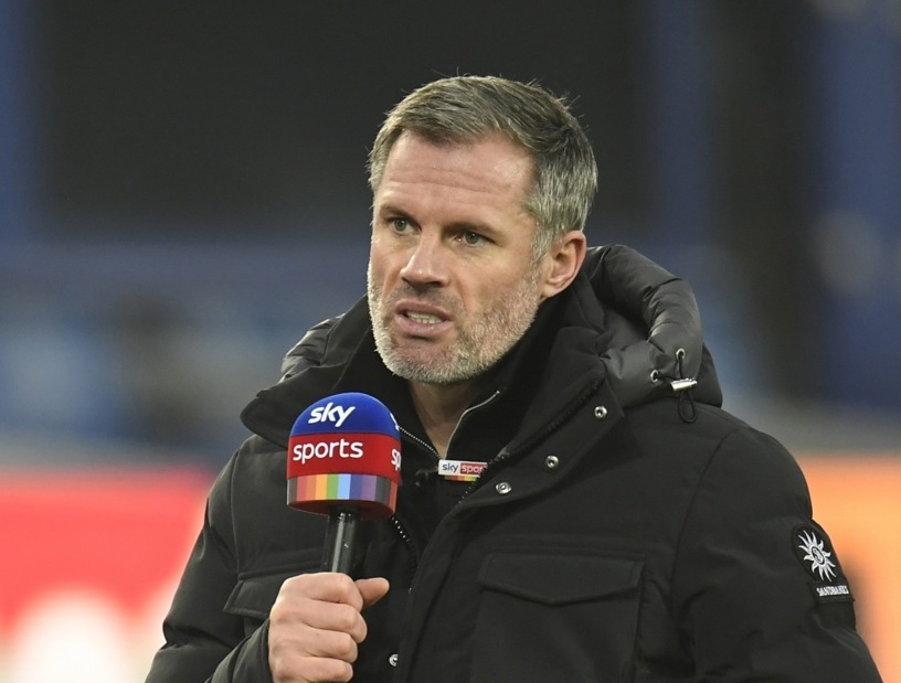 Jamie Carragher chê hàng thủ Chelsea tầm thường, giục mua trung vệ