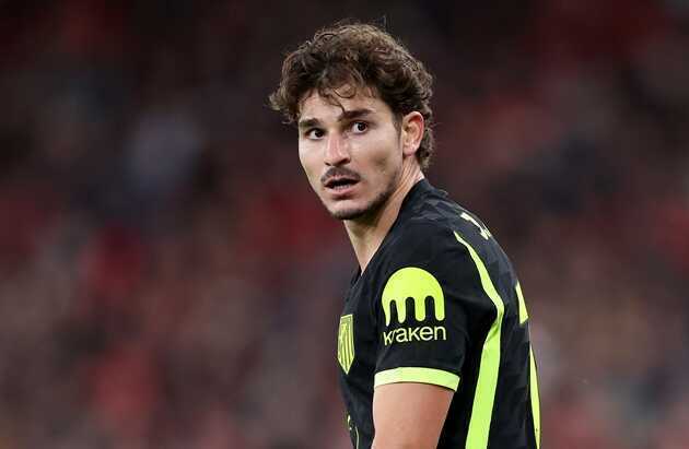 Barcelona quyết kháng cáo án phạt 602 euro vụ Julian Alvarez