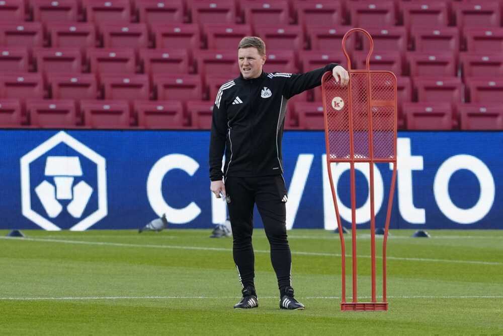 Howe kh&ocirc;ng thực sự ph&ugrave; hợp với Man Utd. Ảnh: EPA IMAGES. 