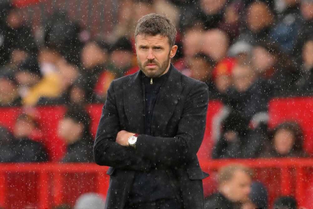 Con đường Carrick phải đi để cứu Man Utd