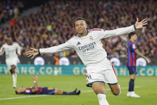 Đánh bại Barca, Real Madrid lấy lại khát vọng vô địch