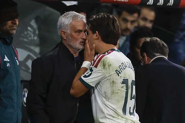 Guler hóa giải bế tắc chiến thuật của Mourinho tại Real