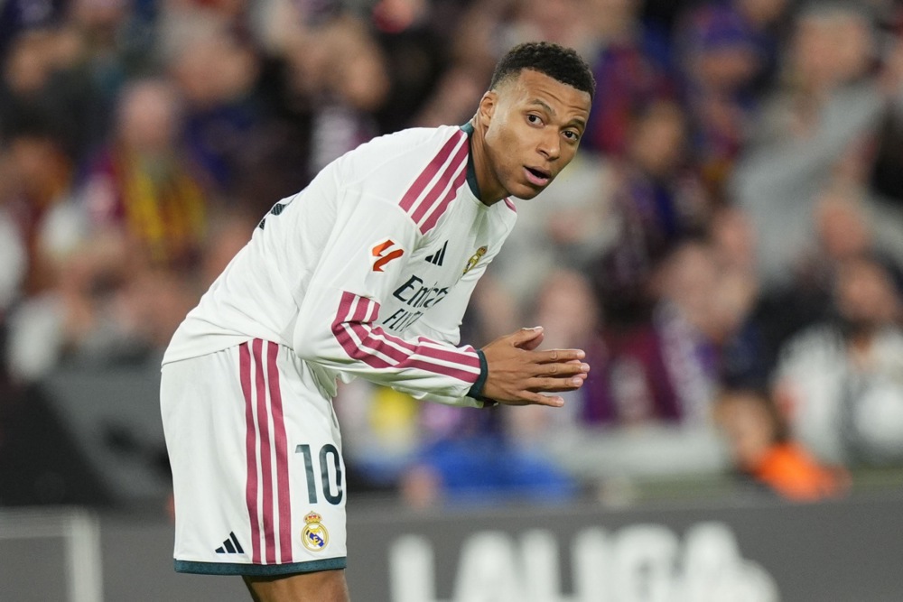 Tiền bối chỉ trích cách Mbappe vận động cho Quả bóng vàng