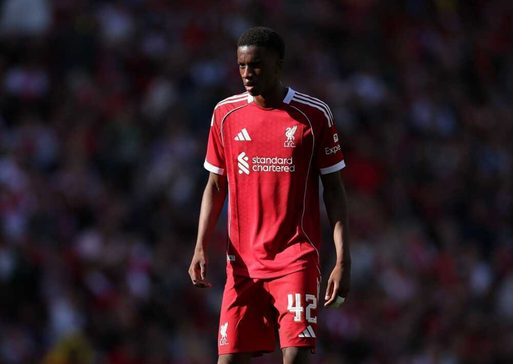 Michael Owen đánh giá cao việc Andoni Iraola tin dùng Trey Nyoni