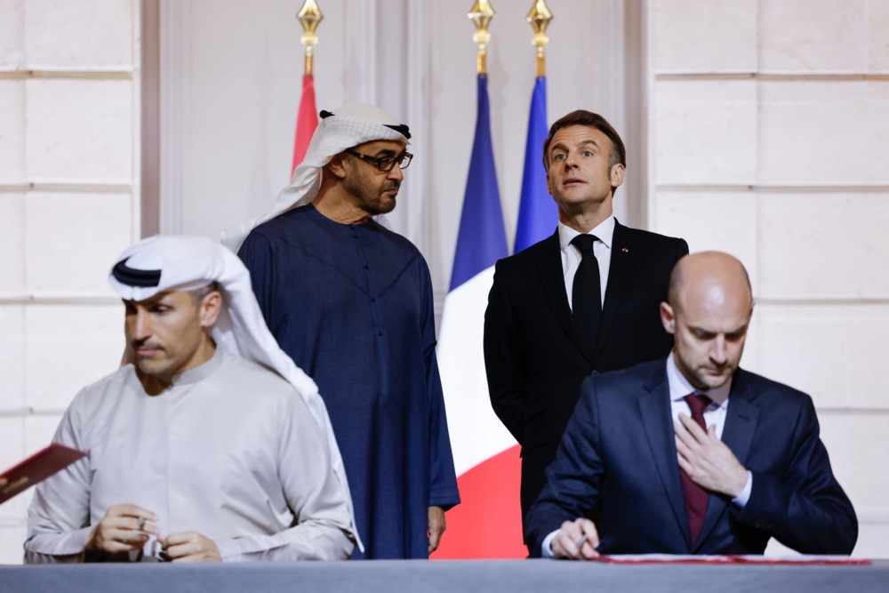 Al Mubarak cũng l&agrave; nh&acirc;n vật quan trọng ở UAE. Ảnh: EPA.
