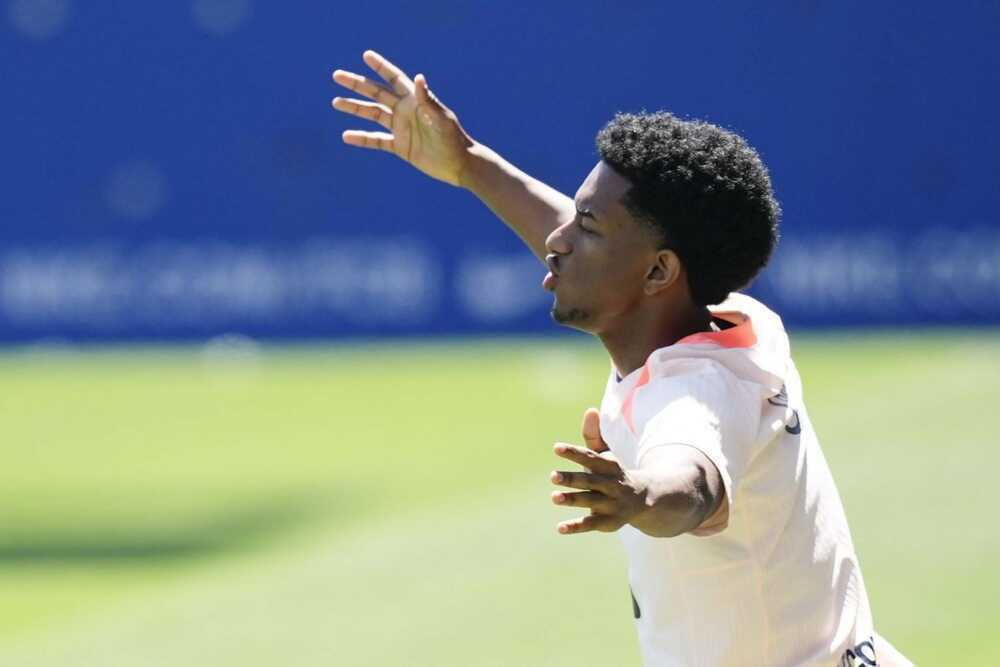Balde c&oacute; cơ hội đ&aacute; ch&iacute;nh trước Getafe. Ảnh: EPA IMAGES. 
