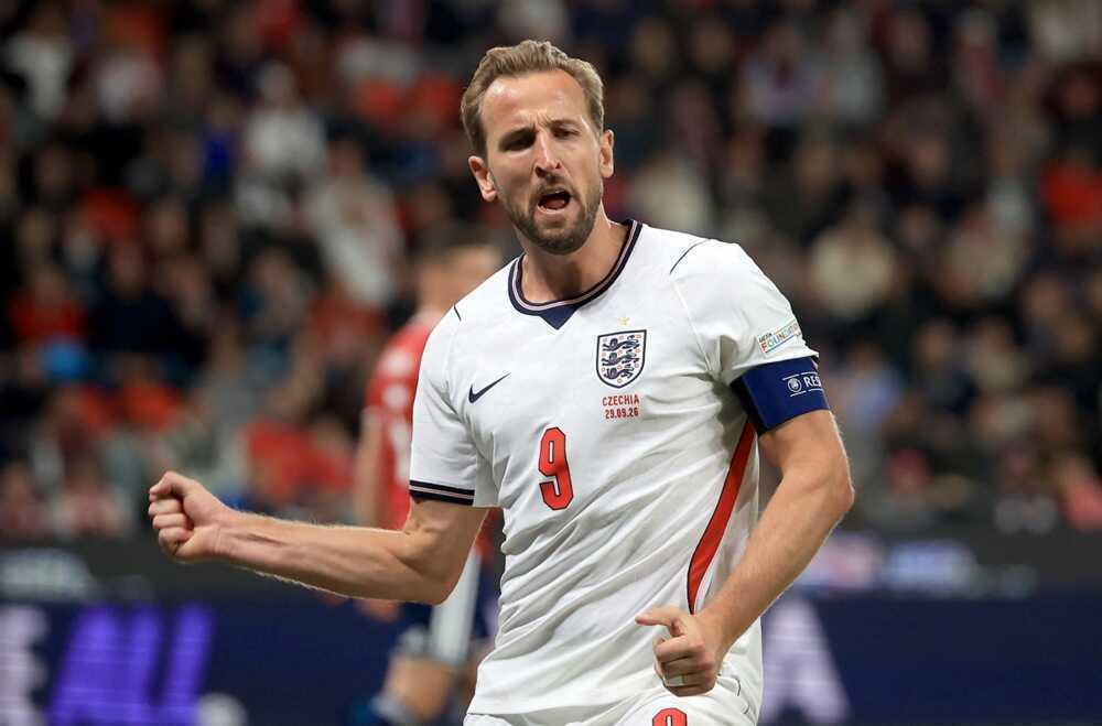 Harry Kane đã là cầu thủ vĩ đại nhất lịch sử tuyển Anh?