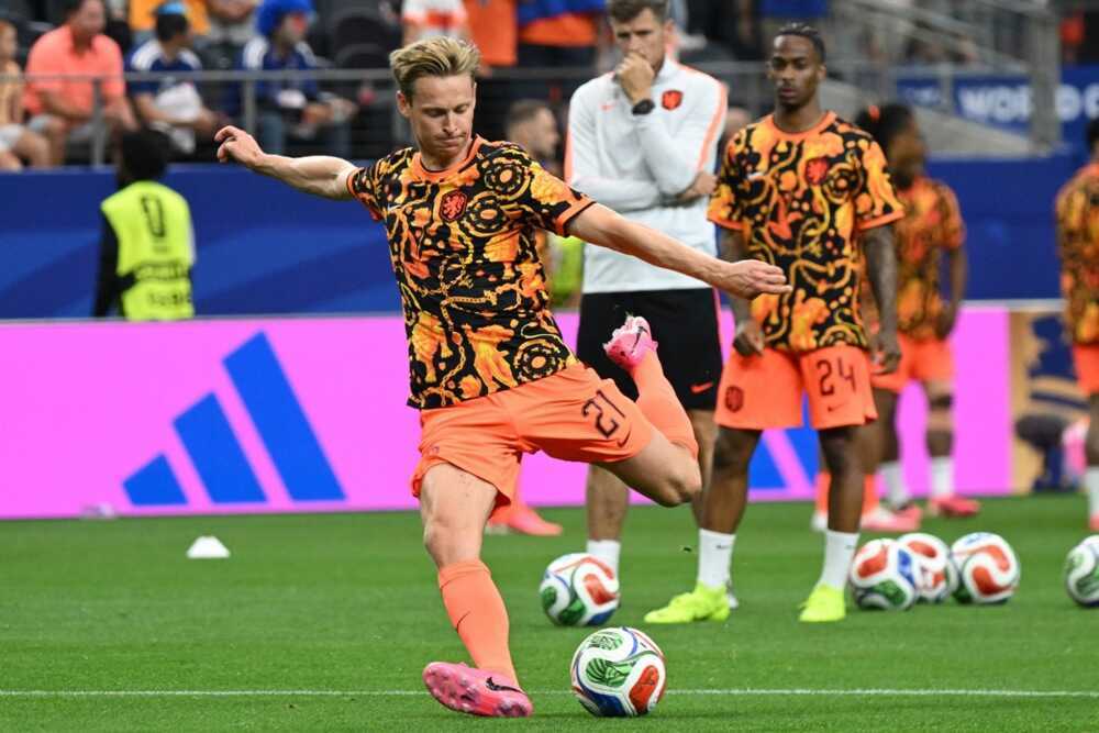 Cơ sở để Barcelona lạc quan về quyết định của De Jong