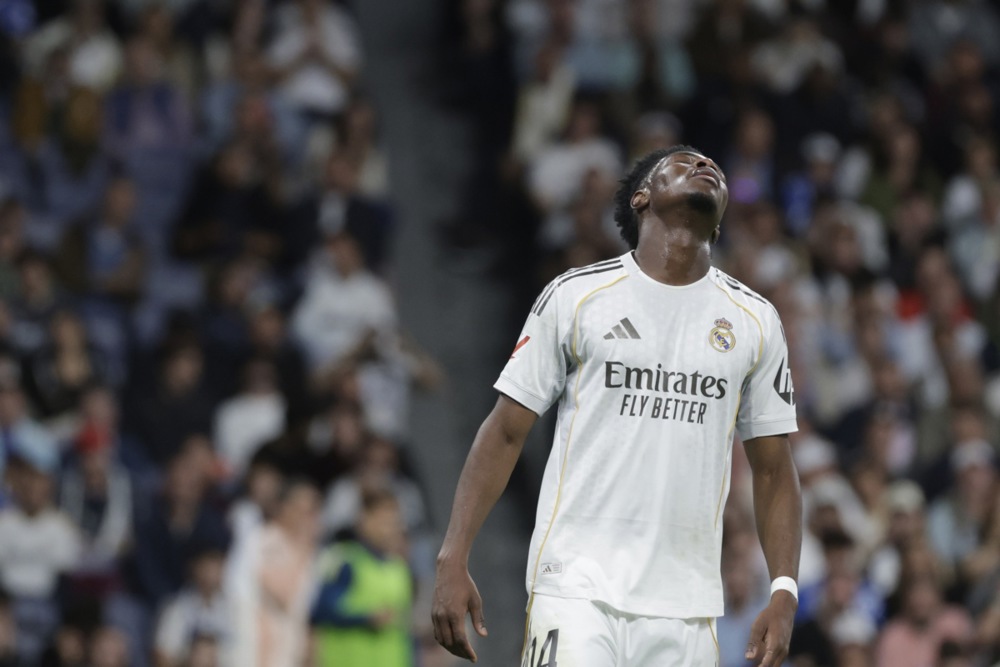 Tchouameni hiếm khi bị chỉ tr&iacute;ch ở Real Madrid. Ảnh: EPA IMAGES. 