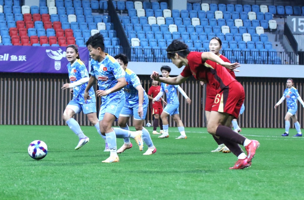 Đội tuyển nữ Việt Nam thua Trung Quốc trước giải châu Á - 2