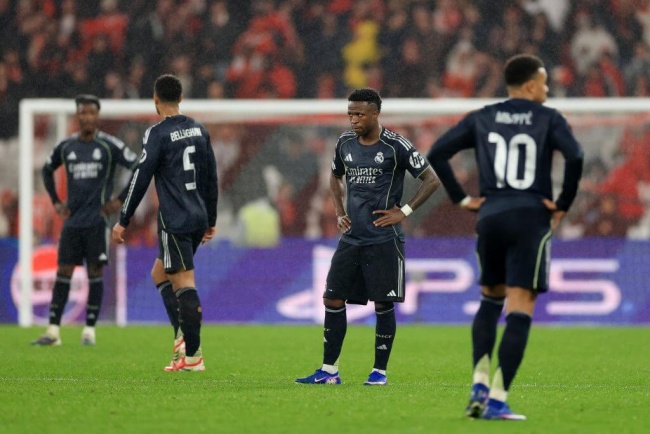 Real l&acirc;m nguy ở Champions League.