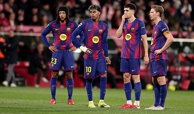 Flick thừa nhận Barca phòng ngự tệ hại trước Girona