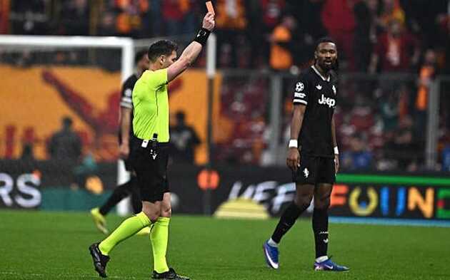 Juventus đang đối mặt với nhiều kh&oacute; khăn.