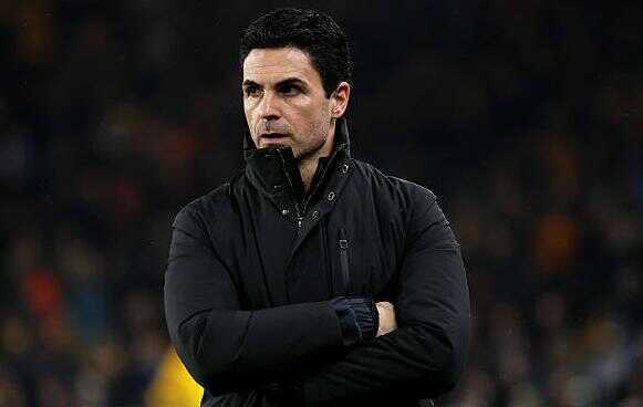 Mikel Arteta phải sớm đưa ra những thay đổi.