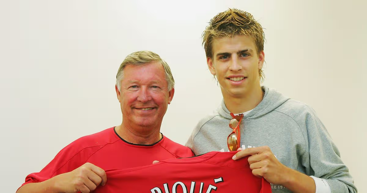 Old Trafford hun đ&uacute;c bản lĩnh trung vệ Barca.