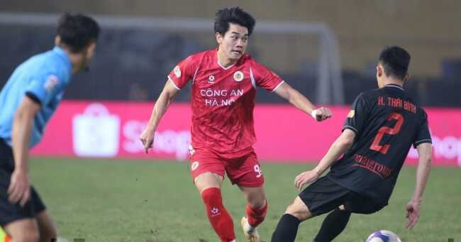 CAHN bứt tốc mạnh mẽ trong khi Nam Định sớm ~buông súng~