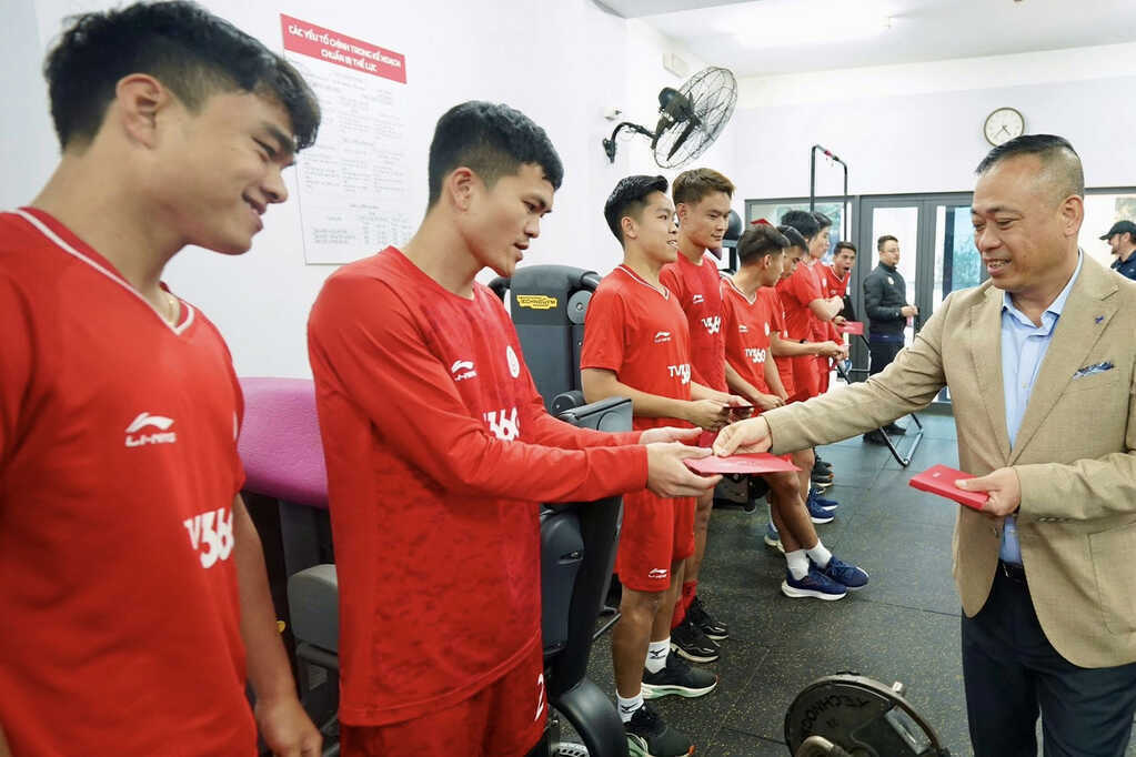 Các đội V-League nô nức hội quân sau Tết