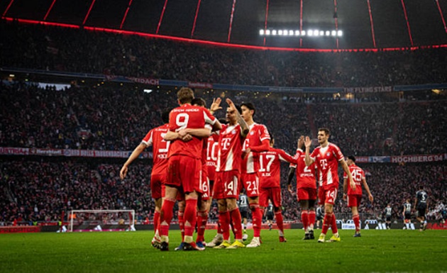 Kane lập cú đúp, Bayern nhọc nhằn hạ Frankfurt