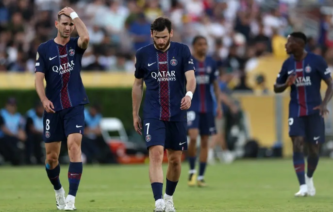 PSG và cuộc đua song mã đầy cạm bẫy với RC Lens