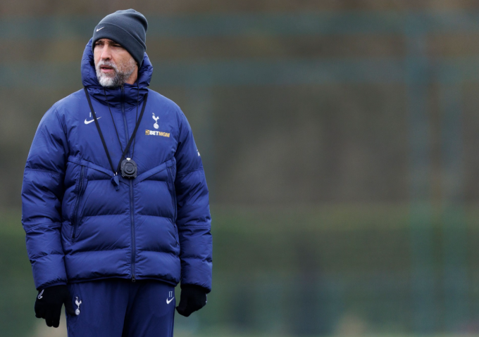 Tottenham chỉ có 13 cầu thủ đấu Arsenal