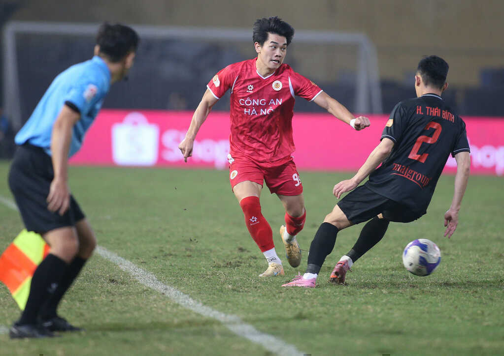 V-League trở lại sau Tết: Ai tranh, ai bỏ cuộc đua vô địch?