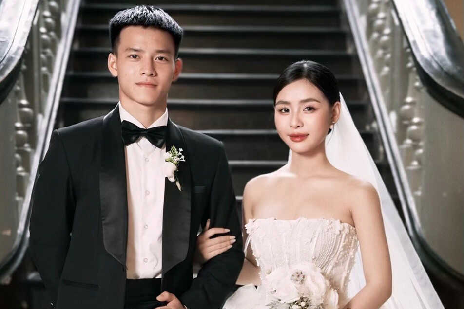 Nửa kia xinh đẹp của các cầu thủ U23 Việt Nam