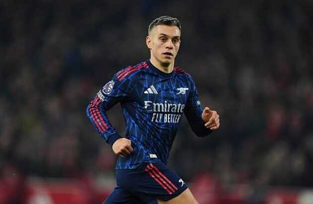 ~Vũ khí hạng nặng~ Trossard là chìa khóa hạ Tottenham