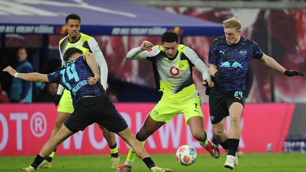 Nước cờ thay người giúp Dortmund thoát hiểm ngoạn mục trước Leipzig