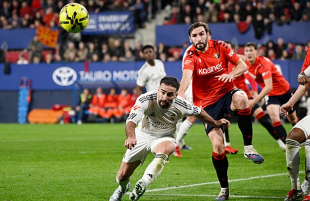 Chấn thương v&agrave; tuổi t&aacute;c đẩy Carvajal ra khỏi đội h&igrave;nh xuất ph&aacute;t.