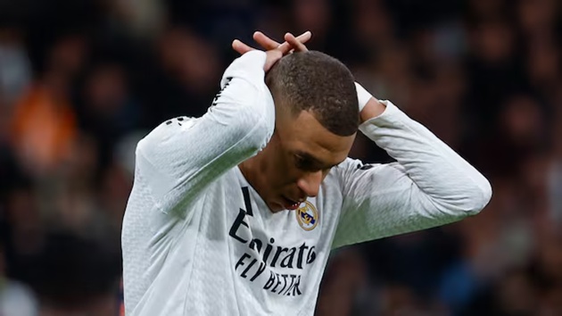 Mbappe đối mặt nguy cơ phẫu thuật đầu gối