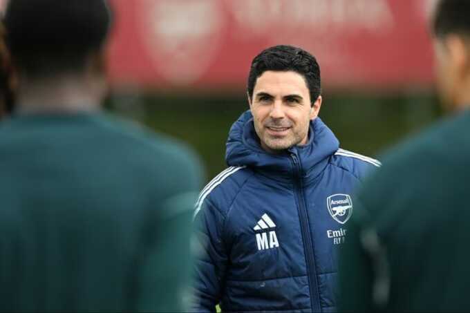 Arteta không nghĩ nhiều về giấc mơ ăn bốn của Arsenal