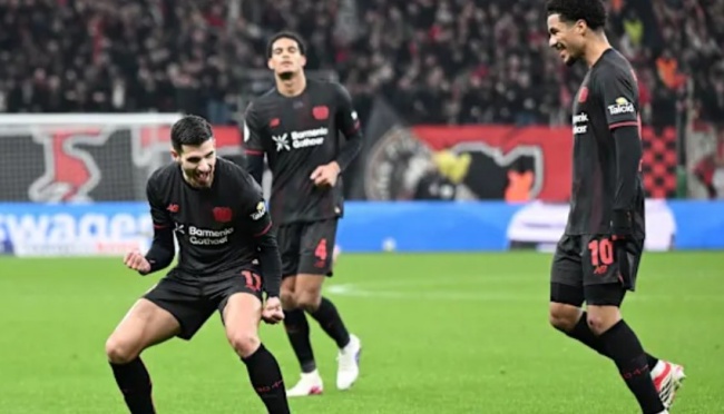 Hạ gục St. Pauli, Leverkusen giành vé vào bán kết Cúp Quốc gia Đức