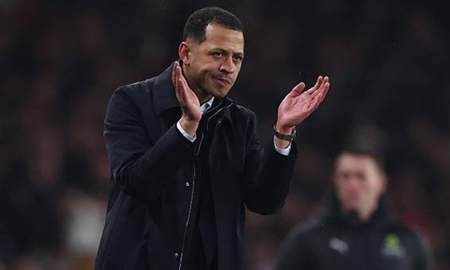 Rosenior tin Chelsea sớm bắt kịp trình độ của Arsenal