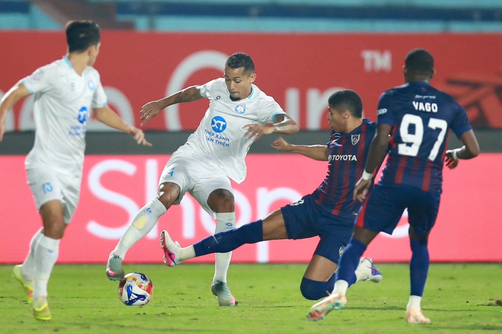 Xác định 2 cặp bán kết cúp C1 Đông Nam Á