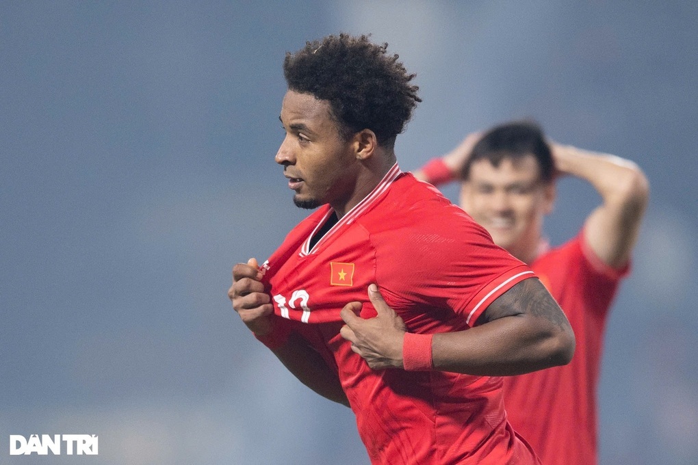 CĐV Thái Lan e ngại cặp tiền đạo Xuân Son - Đình Bắc - 2