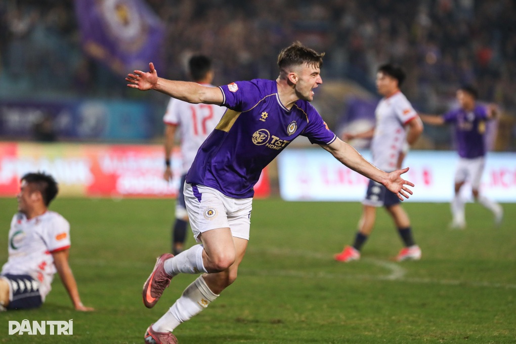 CLB Ninh Bình tiếp tục thất bại, Hà Nội FC giành 3 điểm thuyết phục - 3