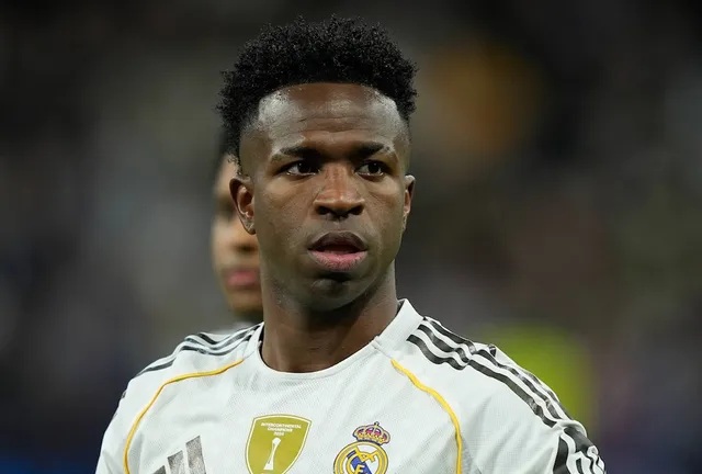 Soi trận Valencia vs Real: Kền kền trắng vượt khó