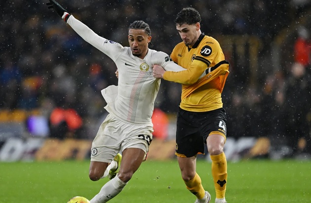 Joao Pedro tái hiện hình bóng Diego Costa