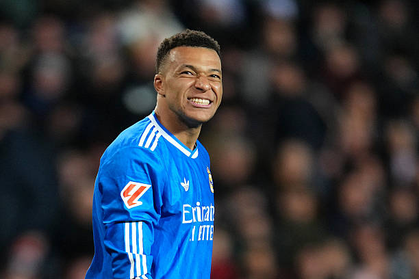 Arbeloa tin Mbappe đủ sức vượt qua Ronaldo