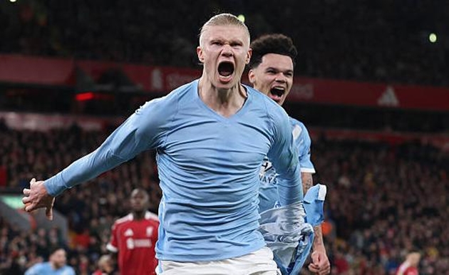 Erling Haaland chứng minh gi&aacute; trị của một tiền đạo h&agrave;ng đầu.