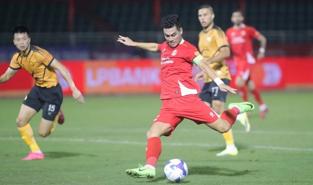 HLV Huỳnh Đức báo tin kém vui về chấn thương Tiến Linh