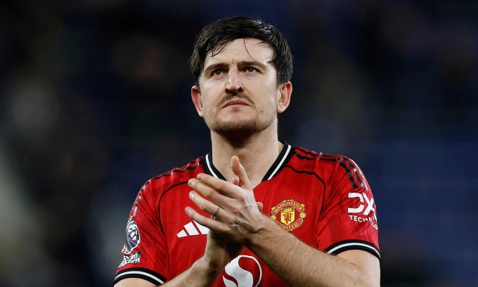 Khi Maguire rũ bùn đứng dậy ở Man Utd