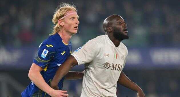 Lukaku hóa người hùng phút bù giờ, Napoli nghẹt thở hạ Verona